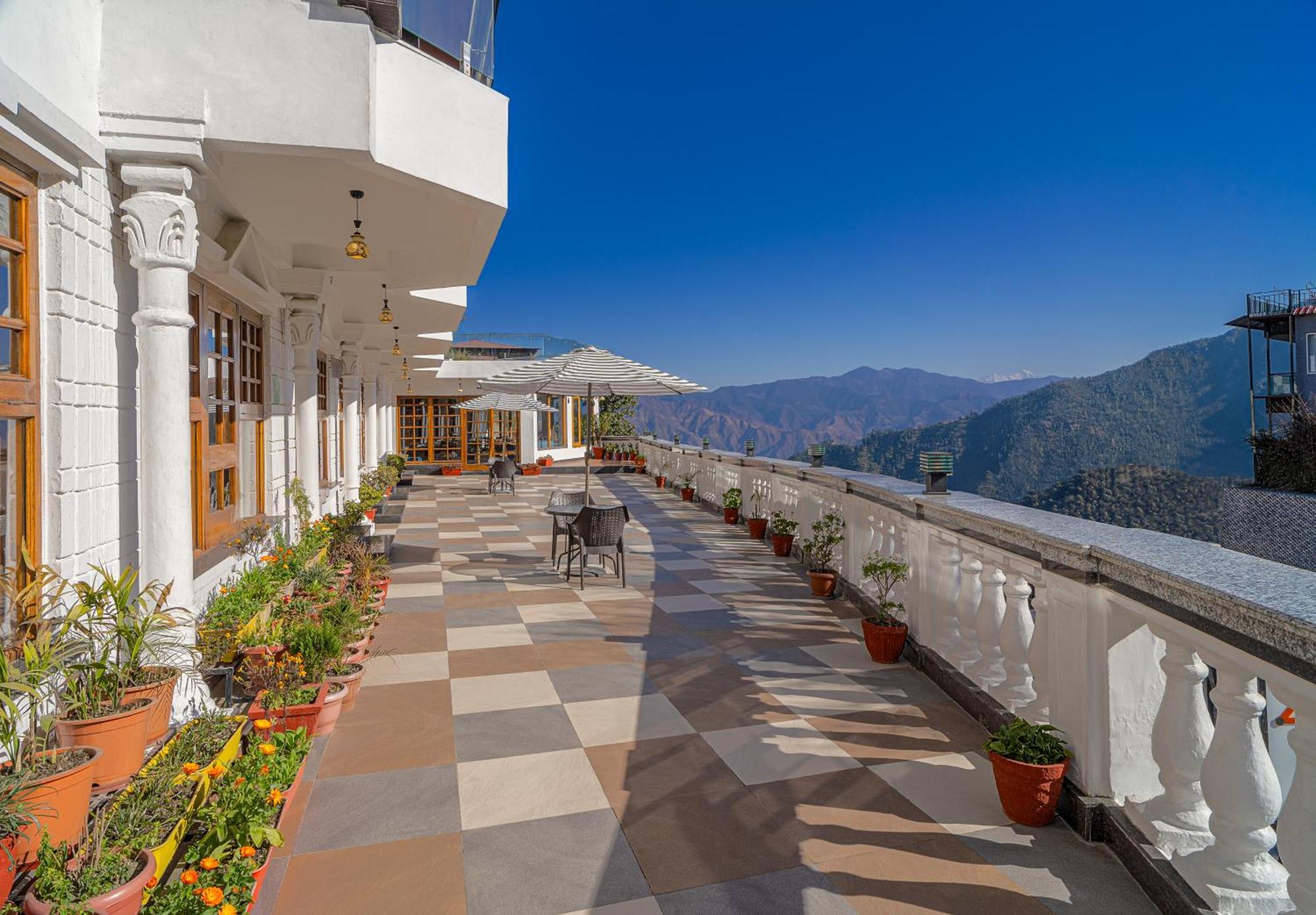 Zone Connect By The Park Mussoorie Hotel Exterior foto