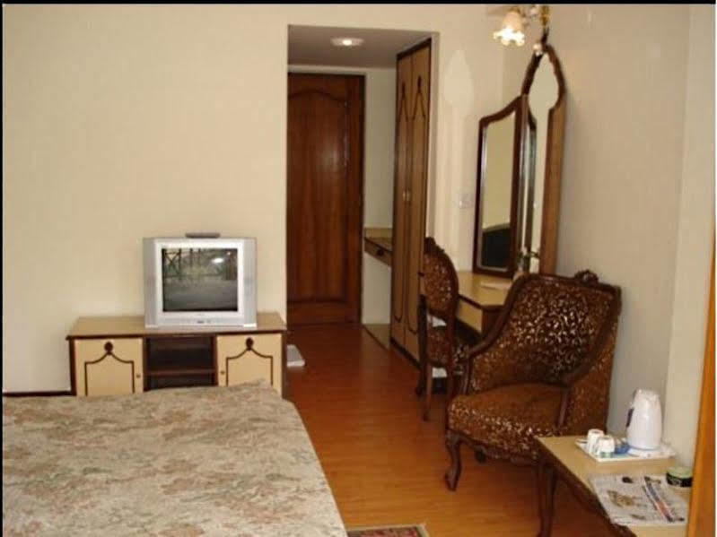 Zone Connect By The Park Mussoorie Hotel Exterior foto